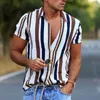 Button Summer Down Down Slim Fit Men listrado Camisas coreanas Camisa curta de manga casual Moda masculina Roupos de Designer Chemise 220708