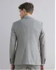 Brand New Light Grey Men Wedding Tuxedos Peak Lapel Slim fit Groom Wear Fashion Men Blazer 2 Piece Suit Prom / Dinner Dress Custom Made Vêtements formels Veste Pantalon Cravate A7