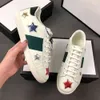 Men Women Casual Luxury Designer Shoes Leather Sneakers Ace Bee Snake Heart Strawberry Wave Mouth Tiger Web Print Stylish Trainers Green Red Esiw