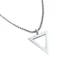 ペンダントネックレスは、男性用の四角い三角形の男性のステンレス鋼モダントレンディな幾何学スタッキングストリートウェアネックレイ依存性