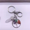 Natural Stone Hexagonal Prism Quartz KeyChain Colorful Gravel Tree of Life Ring for Women Män Handbag Hangle Car Key Holder Raw Mineral Keyring Jewelry