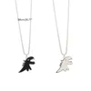 Pendentif Colliers 2x Dessin Animé Jumelé Dinosaure Couple Collier Ins Cadeau Créatif Pour Les Adolescentes Noir Blanc Origional Chandail ChainPendant