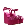 2022 Lady Sheepeskin Leather Sexy Wedge Wedge High Heel Sandals Shoes Lace Buckle Open Tee Peep Toe Europe وأمريكا