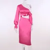 Casual klänningar sexig satin en axel långärmad ihålig ut midi klänning streetwear elegant kvinnor diagonal krage bodycon afton party dres