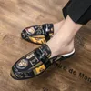 Mannen Luxe Merk Designer Slippers Horsebit Metalen Gesp sandalen Echt Leer Muilezels Zwart Wit Slippers Heren Casual Lazy Schoenen Big Size US 12