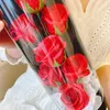 装飾的な花の花輪石鹸バラフラワーギフトボックスハグバケツ人工永遠のバレンタインデイラバーガールフリーンの結婚記念日