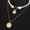 Queen Arcylic Coin Pendant Chain Necklaces Elegant Personalized Vintage Beaded Irregular Pearl Necklaces for Women Party Jewelry343h