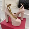 Escarpins à plateforme Tan-Go Chaussures en cuir verni nude à talons hauts avec bride à la cheville Talons épais Bloc Talon 155 mm Chaussure habillée à bout rond pour femmes Designers de luxe Chaussures d'usine