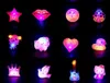 LED Light Up Lèvre Coeur Broche Broches Faveurs De Fête Lumineux De Mariage Anniversaire Saint Valentin Cadeaux Femmes Bijoux Pull Châle Écharpe Flash Boucle