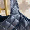 Bolso de mano grande Bolso de compras acolchado Hombro Cuero genuino Axilas Mujeres Bolsas de transporte Bolsos de gran capacidad Monedero Venta caliente Nuevo lanzamiento para primavera y verano