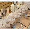 Artificial Cherry Blossom Flowers Wedding Garland Edera Decorazione Fiori di seta Fiori di seta Vine per Party Arch Home Decor Stringa