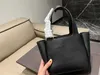 2022 NOWE MINI BULKET TOPES WYSOKIEJ WYSOKIEJ TORDBAGY LADY TOTE Messenger Portish Projektanci Projektanci torby Unisex Torebki na ramię projektanta Hurtowa Rozmiar 18 cm*16 cm