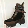 2021 Alta Qualidade Moda Lace Up Botas Femininas Couro Genuíno Com Plataforma Plana Quente Mulheres Sapatos Outono Botas de Inverno Botas de Urco