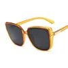 Óculos de sol Moda Cat Eye Women Women Retro Brand Designer Sun Glasses feminino 2022 Trendência Big Frame Vintage Black Mirror2376705