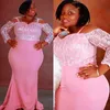 2022 Plus Size Arabo Aso Ebi Pizzo rosa Abiti da ballo a sirena Maniche lunghe Sera Festa formale Secondo ricevimento Compleanno Fidanzamento Abiti da damigella d'onore Abito ZJ333