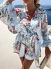 Kvinnors träningsdräkter Elegant blommigt tryck Lossa Tvådel kostym Sexig V-ringning bindningsblus och shorts Set Summer Women Casual Long Sleeve