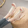 2022 New Women Fashion Salto fino sand￡lias Girls casuais ver￣o alto salto aberto sapatos de dedos verde preto sandals de plataforma sexy bege tamreiro grande 42 43 9us sem caixa