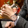 Relojes de pulsera Caballo Reloj de pulsera Hombre Tallado Dial Lujo Impermeable Luminoso Hombres Reloj de cuarzo Banda de cuero Grabado Patrón Casual Reloj Hombre