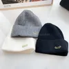 koude hoed brief herfst en winter baseball caps borduurhoeden ontwerper gebreide wollen ski voor mannen en vrouwen met lege pet buiten c9909260