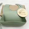 Kleidungssets Baby Badespielzeug Set Holz Rassel Armband Silikon Kauring Appease Kit für geborene Säuglinge Mädchen Jungen Dusche GeschenkKleidung
