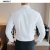 Automne Style coréen hommes chemises décontractées à manches longues col rabattu boutonné coupe régulière blanc noir chemise sociale 220322