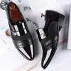 Модная скольжение на мужских туфлях мужчина оксфордс модное деловое платье мужская обувь классическая кожаная мужская костюма обувь 220727