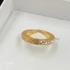 Mujeres clásicas Anillos de compromiso V letra Diamante Diseño Medusa Cabeza Retrato Grecia Meandro Patrón 18K Chapado en oro Medusas Anillo Diseñador Joyería DAF4