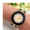 Simple Black White Quartz Watches Women Women Minimalist Design Silicone Strap Wristwatch Big Dial Dial Womens Fashion Creative Watch