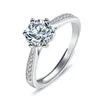 Moissanite Ring Женский серебряный серебро S925 Open 1 Carat Classic Six Claw Diamond Ring Dist