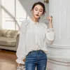 Chemisiers pour femmes chemises automne à manches longues blanc mode française femme manches bouffantes rétro hauts Viscose Boho Mujer dentelle Blouses femmes Vere2