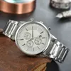 Watches Wristwatch Luxury Designer Mens full rostfritt stål 24 -timmars Display Calendar Watch