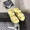 2022 Luxurys Designers Femmes Sandales Fashion Slippers Summer Girls Bage Femmes Sandal Sandal Muis de terre tongs Sexy Broidered Chaussures Taille 35-41 avec boîte