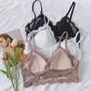 Soutien-gorge invisible sans dos en dentelle Lingerie U profonde Sous-vêtements transparents sexy Ensemble Brasserie à dos bas Bralette sans fil mince Soutien-gorge floral L220727