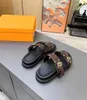 Women Men Summer Slippers bench shoes Stylish comfortable female thick bottom soft sole printing genuine leather wear-resisting non slip versatile sandals L70428