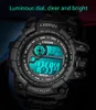 Montres-bracelets Coobos LED Luminous Mode Sport Fitness Montres numériques imperméables pour homme Date Military Clock Relojes Para Hombre