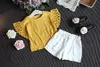 Kinder fliegende Ärmel Outfits Mädchen Hohlhülsen Top + Shorts 2 teile / satz 2018 Sommer Baby Anzug Boutique Kids Kleidung Sets 2 Farben