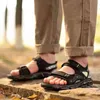 Sandálias esportes masculinos lazer ao ar livre versátil sandálias de ar almofada de ar praia sapatos de látex Soliced ​​Soled Roman Shoes