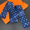 23Style Fashion Brand Designer Letters Печать пакеты шелковые шарфы женские клетчатые ручки с багажным глушителем кошелька сумочка париж