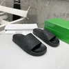 SLIDER Sandal Designer Tofflor Randiga Slides Rund Toe Gummitofflor Sommar Strand Slide Grön Sandal RESORT SVAMP Par Sandaler Män Kvinnor Flip Flops