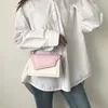 패션 체인 숙녀 숄더 가방 고품질 PU 가죽 여성의 핸드백 미니 메신저 가방 4 색 이용할 수있는 지갑