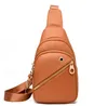 Senaste designer bröstväska för män kvinnor märke crossbody väskor packar i 5 färger casual pack purse no618-3