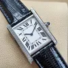 Luxe dames kijken Lady Quartz 32 mm nieuwe modejurk horloges vierkante kast lederen band relogio feminino licht diamanten horloges
