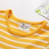 Mädchenkleider Jumping Meters Gelb Weiß Gestreiftes Cartoon-Kleid Applikation Ein süßer Vogel Kurze Ärmel Sommerkleidung Verkauf von Prinzessin DressGi