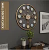 Wandklokken Europese ijzeren klokkijk Noordelijke minimalistische creatieve hangende horloges bakken verf metaal huis woonkamer decorewall klokkenwall