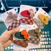 2 Pcs Neue Koreanische Mode Süße Mädchen Kinder Wolle Bogen Haarnadeln Vintage Einfache Plaid Stoff Wasser Tropfen BB Clip Haar zubehör