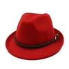 Berets OZyc Europäischer US-Wollfilzhut Cowboy-Jazz-Kappe Trend Trilby Fedoras Panama Chapeau mit Lederband für Männer WomenBerets