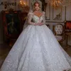 Lusso Dubai Arabo Royal Ball Gown Abiti da sposa con maniche lunghe Sparkly Paillettes Ricamo Pizzo Puffy Principessa Medio Oriente Abiti da sposa marocchini CL0734