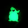 20 STUKS kerst glow in the dark krokodillenleer JIBZ bedels Lichtgevend 2D pvc Schoenaccessoires Decoraties fluorescerende klompspelden Schoenen Gespen bedels passen kinderen Sandalen