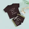 Giyim setleri 2-6 yıllık yürümeye başlayan bebek yaz kıyafetleri seti kısa kol k harf kılık baskı t-shirt kontrast renk elastik bel çekme shortsclo