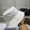 Desingers Bucket Hats Luxurys Wide Brim Hats Solid Color Crossover LetterSunhats Triangles Fashion Trend Travel Travel Travel Temperamat